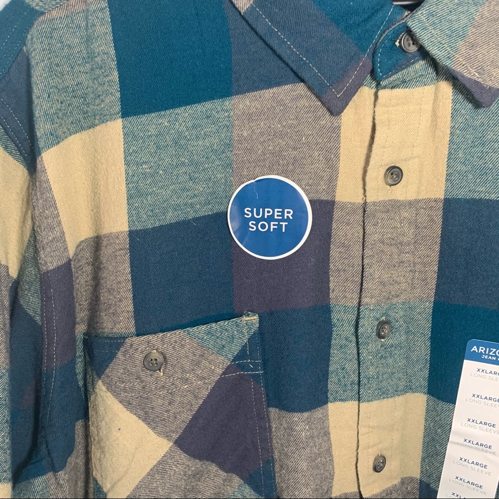 Arizona Jean Co Plaid Button Down Shirt